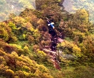 هشدار وزیر کشور درمورد شایعات درباره سانحه بالگرد