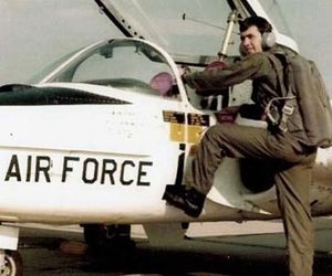 تیزپرواز گچسارانی که گوی سبقت از خلبانان آمریکایی ربود