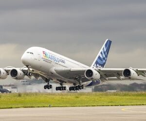 آشنایی با خانواده A380