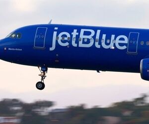 جزئیات برخورد هواپیمای مسافربری با یک پهپاد در نیویورک