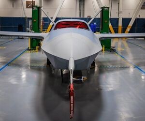 رونمایی رسمی از پهپاد رزمی YFQ-42A جنگنده بدون سرنشین آمریکا 


