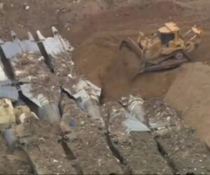 چرا استرالیا مثل صدام حسین جنگنده‌هایش را دفن کرد؟