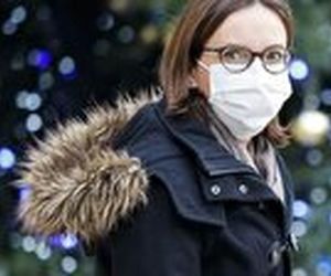 پیاده کردن وزیر فرانسوی از هواپیما به علت نداشتن گواهی بهداشتی