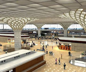 تهدید به بمب گذاری پروازهای فرودگاه مومبای را مختل کرد