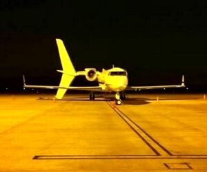برخورد بال یک فروند ایرباس A330 خطوط هوایی تایلند حین تاکسی کردن در وینتیان لائوس با دم یک هواپیمای شخصی کوچک.