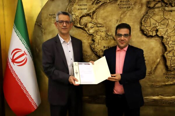 رئیس هیئت مدیره هواپیمایی آتا در حکمی «قایین شاه علی» را به‌عنوان سرپرست این هواپیمایی منصوب کرد.