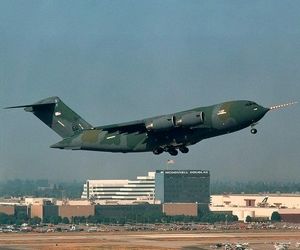 تصویری از اولین پرواز C17 گلوبمستر که دقیقا ۳۰ سال پیش انجام شد 
