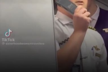 خلبان دلتا با یک پیام ساده، آرامش را به پرواز بازگرداند