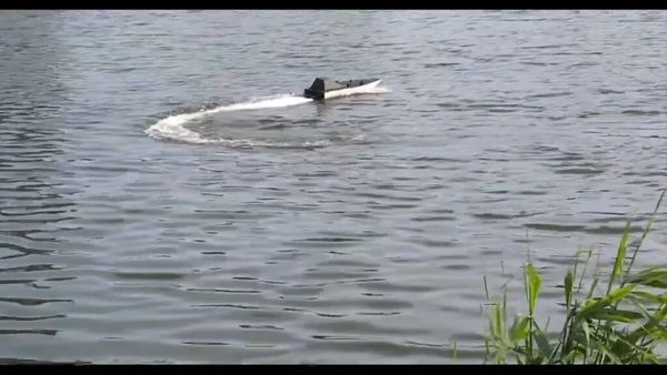 کوچک‌ترین ناو هواپیمابر جهان با ابعادی باورنکردنی