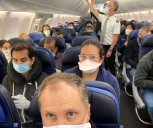 بازداشت مسافرانی که در هواپیمای شرکت دلتا ماسک نزدند