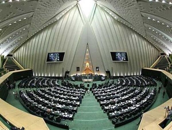 بررسی قیمت سوخت هواپیماها در جلسه امروز کمیسیون عمران