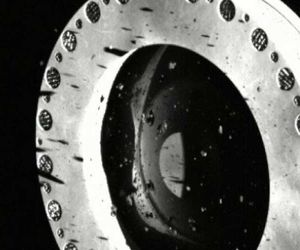 فضاپیمای ناسا، سرشار از سنگ و خاک سیارک بنو