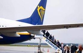 خطوط هواپیمایی
 باید به مسافران بریتانیا میزان کربن پروازها را اطلاع دهند