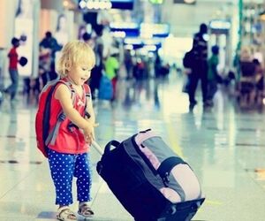 خرید بلیط هواپیما برای کودکان و نوزادان؛ قوانین و شرایط