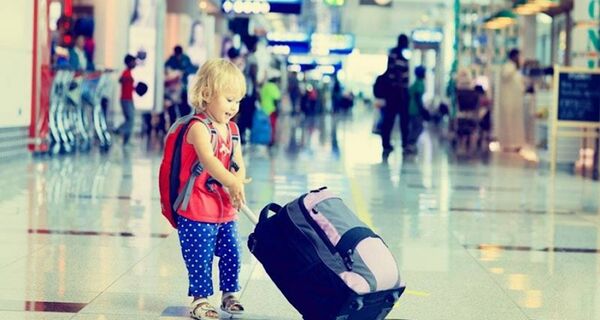 خرید بلیط هواپیما برای کودکان و نوزادان؛ قوانین و شرایط