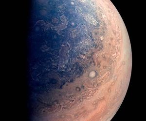 راز تغییر رنگ ماِه 'مشتری'