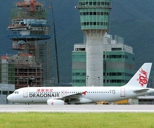 افتتاح باند جدید فرودگاه هنگ کنگ علی‌رغم اعتراضات گسترده به دلیل آلودگی صوتی