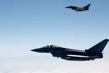 جنگنده‌های تایفون انگلیس بر فراز لهستان به پرواز درآمدند