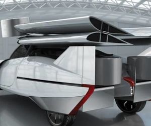 خودرو پرنده چینی در دبی رونمایی شد