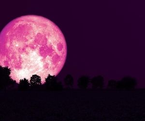 امشب ماه صورتی می‌شود