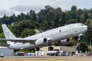 بویینگ اولین هواپیما P-8A را به نیروی هوایی سلطنتی انگلستان تحویل داد