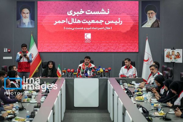 خرید 3 بالگرد دید در شب در دستور کار هلال احمر