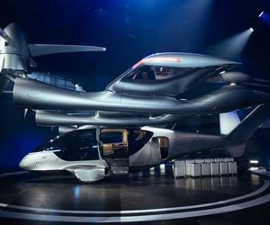 پرواز شهری با پرنده غول پیکر «والو»