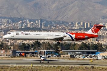 فرود اضطراری هواپیمای آتا در فرودگاه مهرآباد