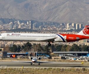 فرود اضطراری هواپیمای آتا در فرودگاه مهرآباد