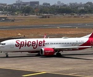 تهدید به بمب‌گذاری یک پرواز هندی را زمین‌گیر کرد