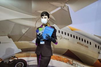 تصاویری از آرشیو ماهنامه شبکه صنعت هوانوردی در نمایشگاه هوایی دبی ۲۰۲۱ 