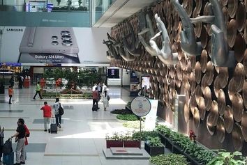 مسافران باید یک فرم آنلاین را ۷۲ ساعت پیش از سفر تکمیل و ارسال کنند