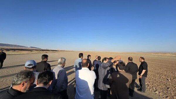 پزشکیان: قم می‌تواند قطب فرودگاهی بین‌المللی کشور شود 
