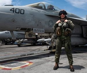 خلبانان جت جنگنده و آکروباتیک چگونه خود را برای پرواز آماده می‌کنند؟ +فیلم