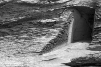 تصویر پرحاشیه ناسا از «دریچه مخفی» در مریخ