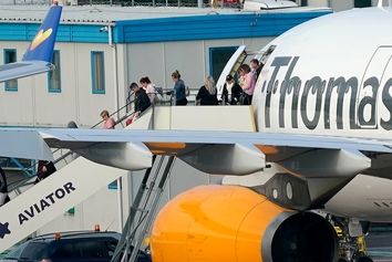 چرا توماس کوک ورشکسته شد؟