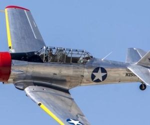 برخورد هواپیماهای آمریکایی باهم دیگر و کشته شدن 2 خلبان