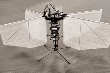 این پهپاد به مانند شب پره با نور هدایت می‌شود 