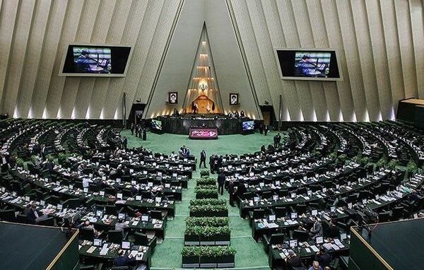 واگذاری مدیریت فرودگاه‌های کشور برای بررسی بیشتر به کمیسیون تلفیق ارجاع شد