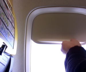 چرا کاور پنجره های هواپیما قبل از تیک آف باید باز باشد؟