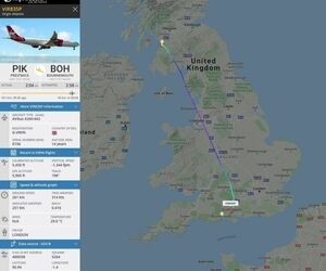 هواپیمای A340 ویرجین‌آتلانتیک در حال حرکت به سمت فرودگاه Bournemouth برای زمینگیری