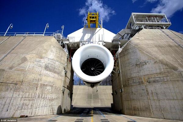 تست GE9X، بزرگترین موتور جت جهان (+ویدئو)