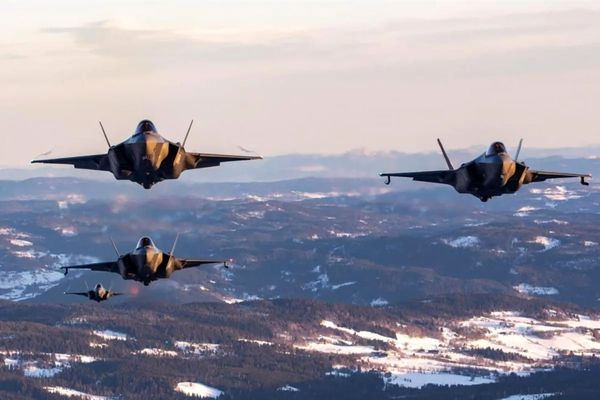 جنگنده F-35 چند برابر سریعتر از صوت حرکت میکند؟