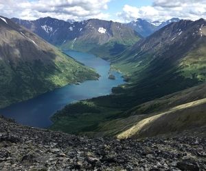 احتمال مرگ ۲ نفر در سقوط یک هواپیمای سبک در آلاسکا آمریکا + عکس