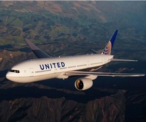 یونایتد به دنبال آزادی پنجم برای انجام پروازهای هنگ‌کنگ-سنگاپور 