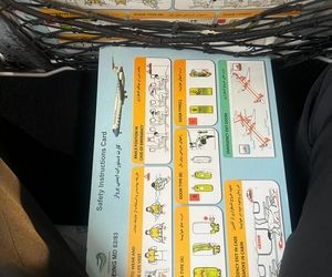 تصاویری از فاصله کم بین صندلی‌های هواپیمای شرکت هواپیمایی چابهار