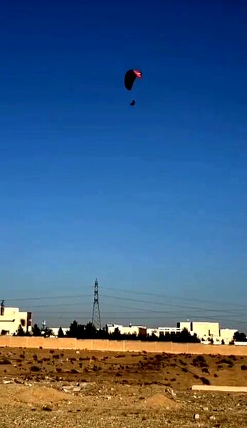 ورود بالگرد به طرح تقرب سایت پروازی همت جان خلبانان پاراگلایدر را به خطر انداخت