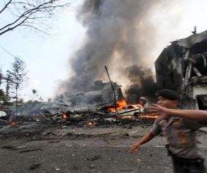 سقوط دو هواپیمای نظامی در اندونزی