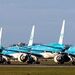هواپیماهای پارک شده در فرودگاه Schiphol آمستردام
