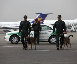 کشف آبمیوه  آغشته به شیشه در فرودگاه امام خمینی +عکس